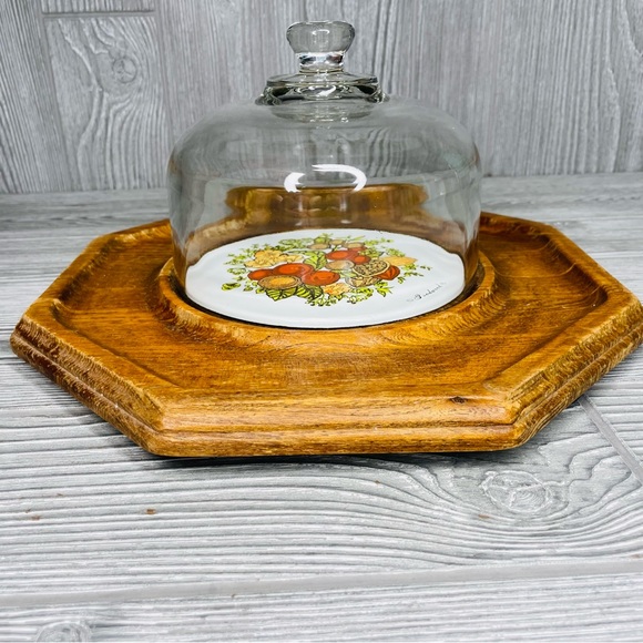 Vintage Goodwood teak / ceramic cheese & cracker tray with glass dome cloche - Picture 5 of 11